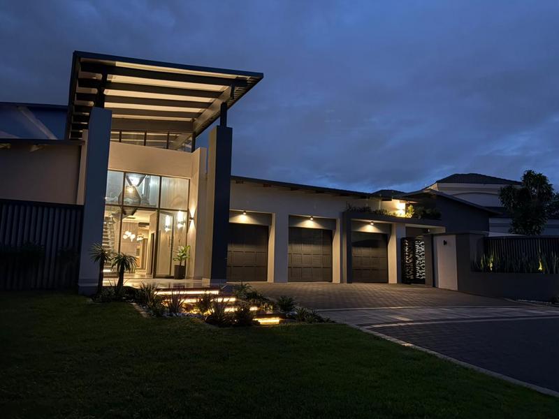 6 Bedroom Property for Sale in Midstream Estate Gauteng