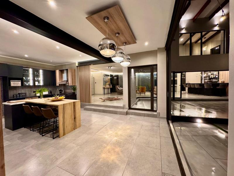 6 Bedroom Property for Sale in Midstream Estate Gauteng