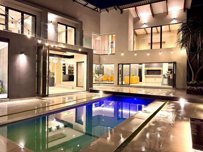 6 Bedroom Property for Sale in Midstream Estate Gauteng