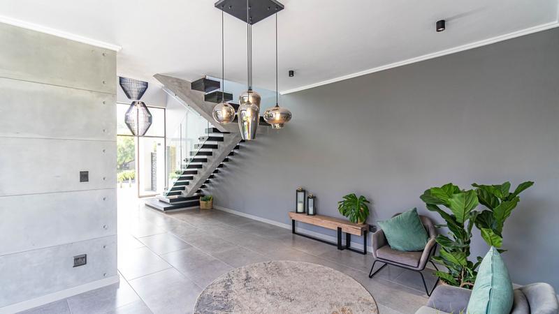 6 Bedroom Property for Sale in Midstream Estate Gauteng