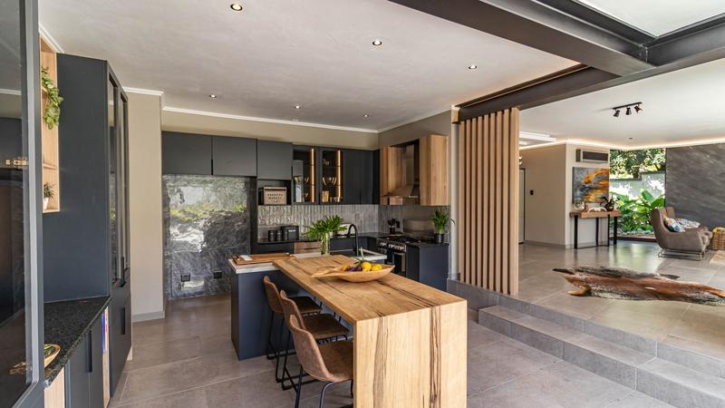 6 Bedroom Property for Sale in Midstream Estate Gauteng