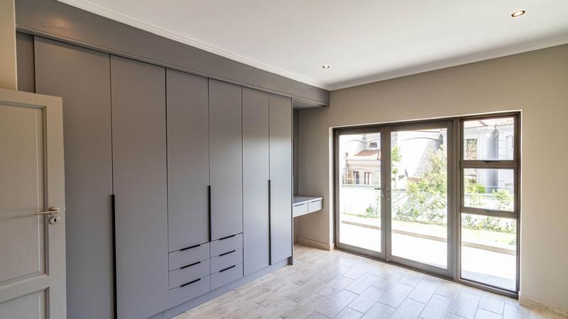 6 Bedroom Property for Sale in Midstream Estate Gauteng