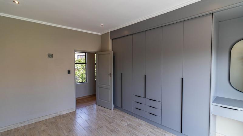 6 Bedroom Property for Sale in Midstream Estate Gauteng