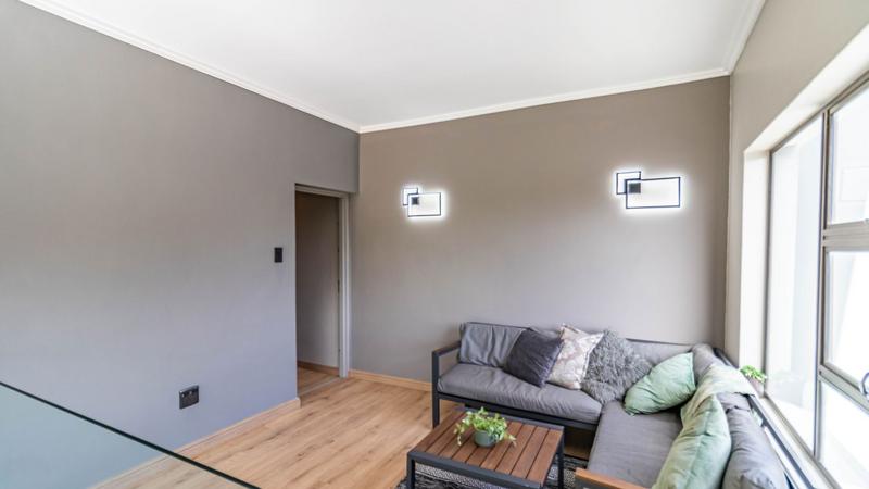 6 Bedroom Property for Sale in Midstream Estate Gauteng