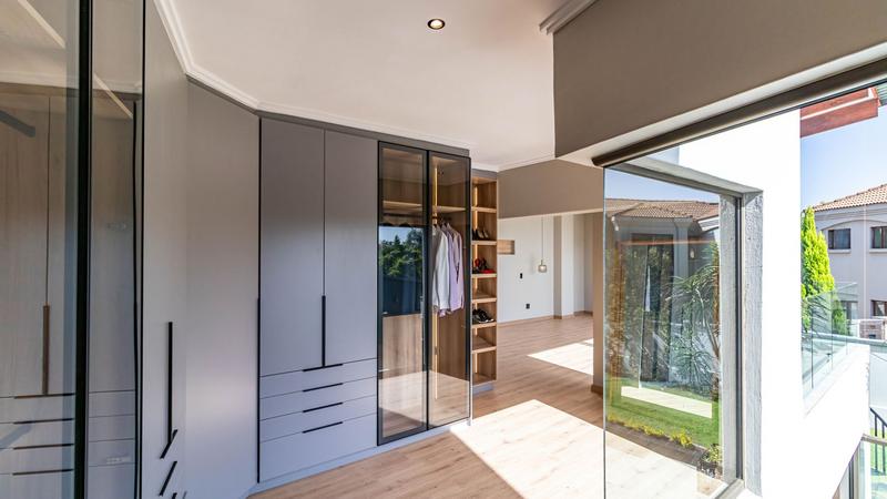 6 Bedroom Property for Sale in Midstream Estate Gauteng