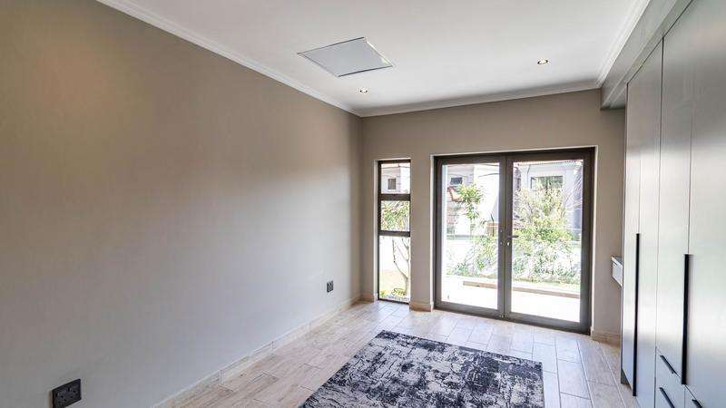 6 Bedroom Property for Sale in Midstream Estate Gauteng