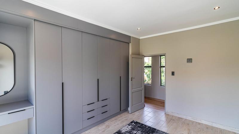 6 Bedroom Property for Sale in Midstream Estate Gauteng