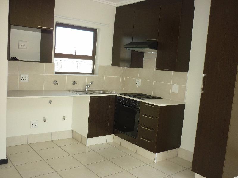 To Let 1 Bedroom Property for Rent in Douglasdale Gauteng