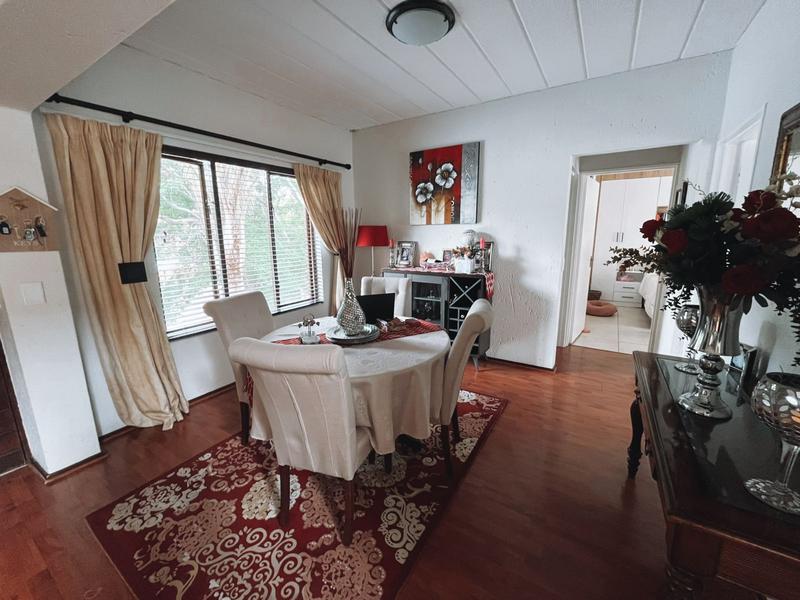 2 Bedroom Property for Sale in Douglasdale Gauteng