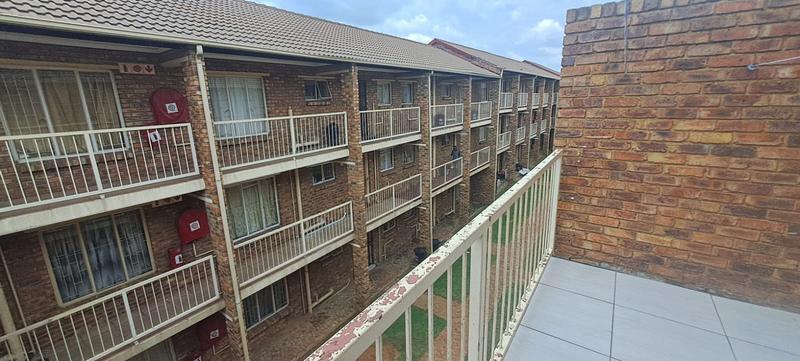 To Let 2 Bedroom Property for Rent in Elspark Gauteng