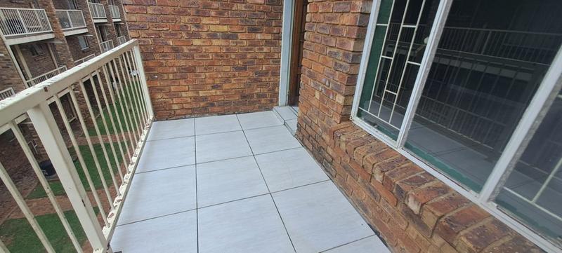 To Let 2 Bedroom Property for Rent in Elspark Gauteng