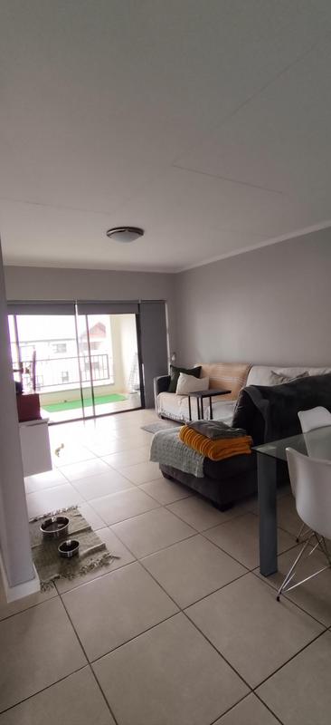 To Let 2 Bedroom Property for Rent in Greenstone Hill Gauteng