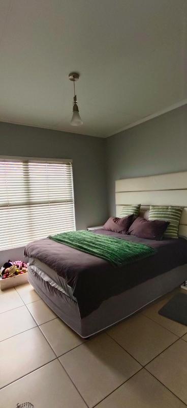 To Let 2 Bedroom Property for Rent in Greenstone Hill Gauteng