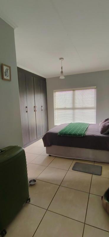 To Let 2 Bedroom Property for Rent in Greenstone Hill Gauteng