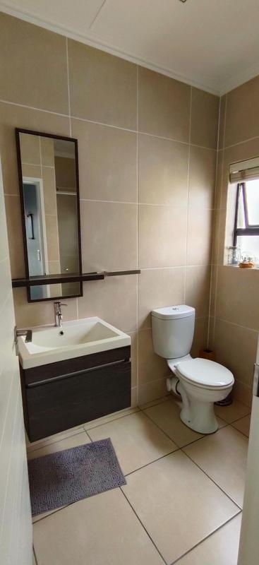 To Let 2 Bedroom Property for Rent in Greenstone Hill Gauteng