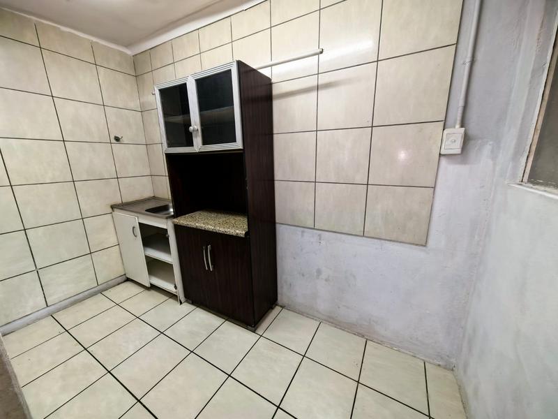 To Let 1 Bedroom Property for Rent in Eastleigh Ridge Gauteng