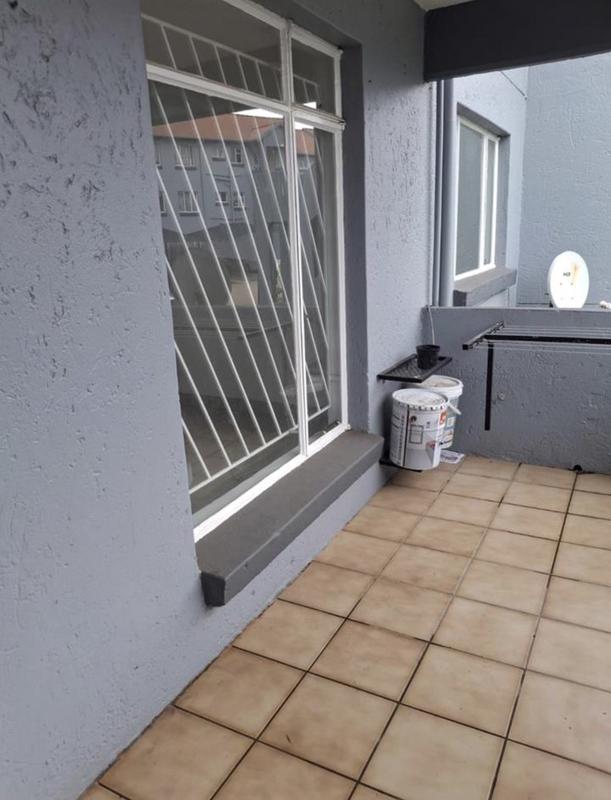 2 Bedroom Property for Sale in Linmeyer Gauteng