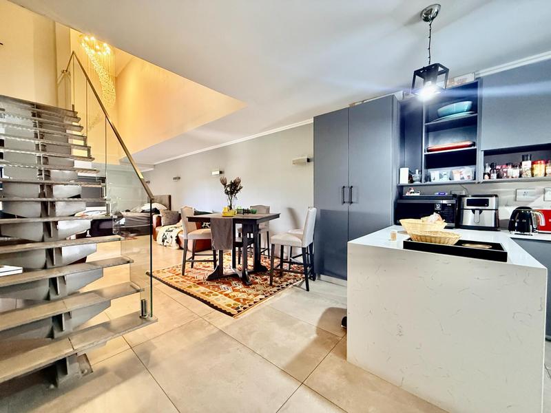 To Let 2 Bedroom Property for Rent in Hurlingham Gauteng