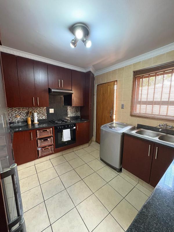 3 Bedroom Property for Sale in Crystal Park Gauteng