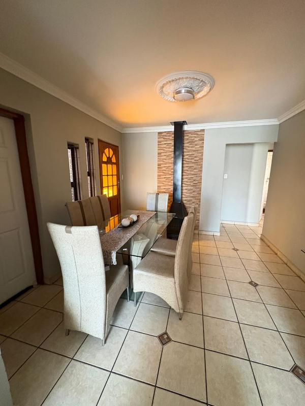 3 Bedroom Property for Sale in Crystal Park Gauteng