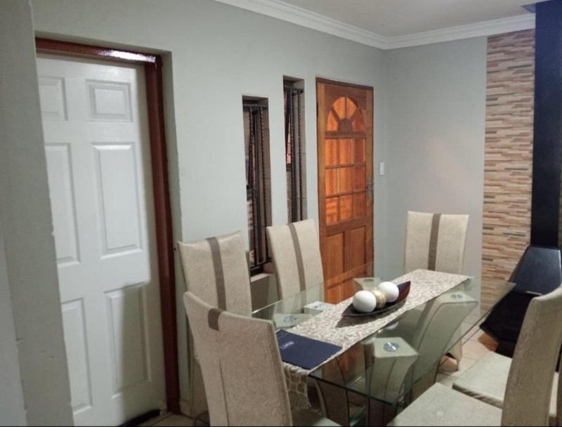 3 Bedroom Property for Sale in Crystal Park Gauteng