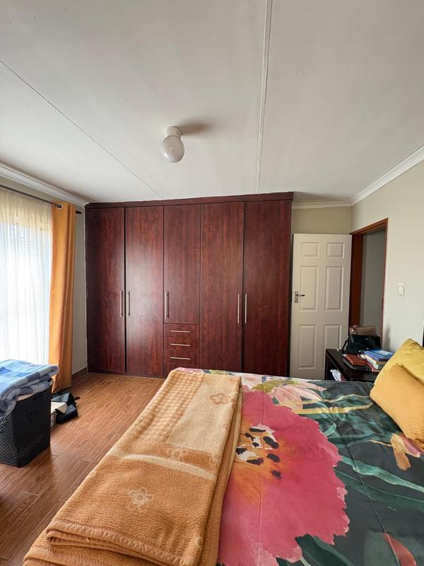 3 Bedroom Property for Sale in Crystal Park Gauteng