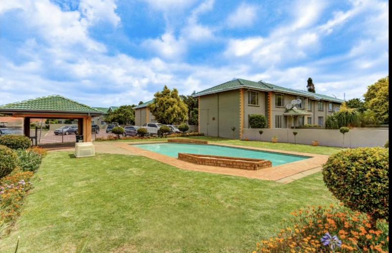 2 Bedroom Property for Sale in Glen Marais Gauteng