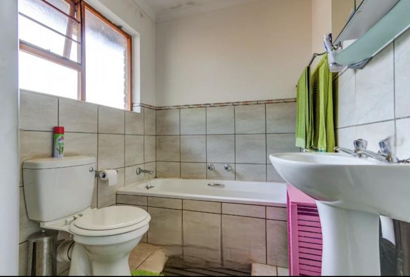 3 Bedroom Property for Sale in Van Riebeeck Park Gauteng