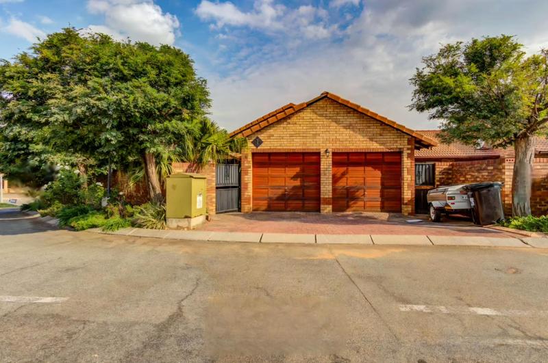 3 Bedroom Property for Sale in Van Riebeeck Park Gauteng