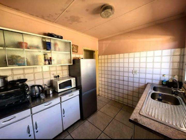 3 Bedroom Property for Sale in Daveyton Gauteng