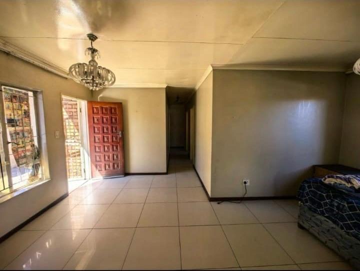 3 Bedroom Property for Sale in Daveyton Gauteng
