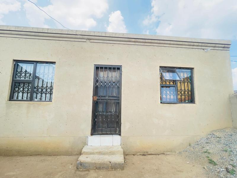 5 Bedroom Property for Sale in Tsakane Gauteng