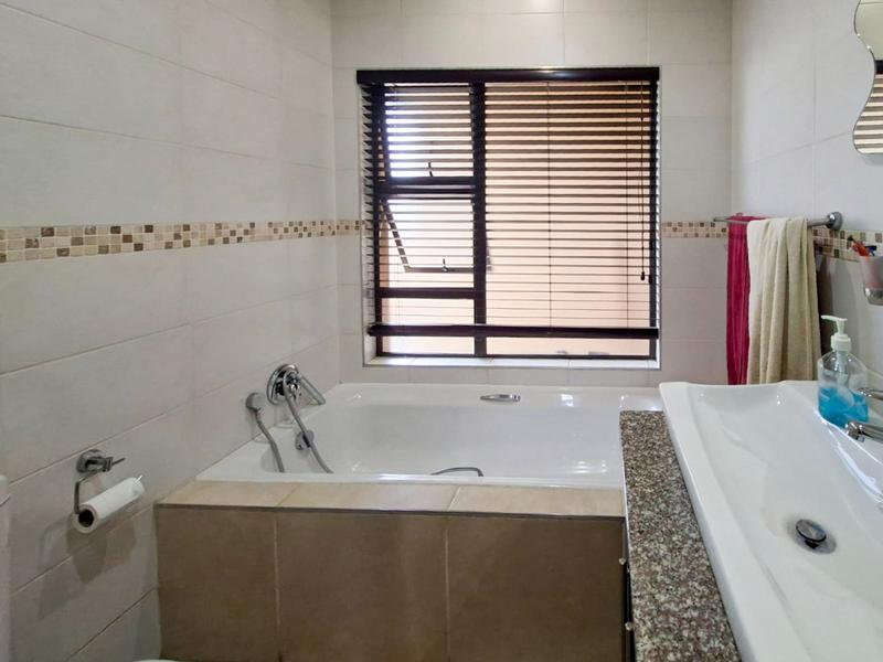 3 Bedroom Property for Sale in Midstream Estate Gauteng