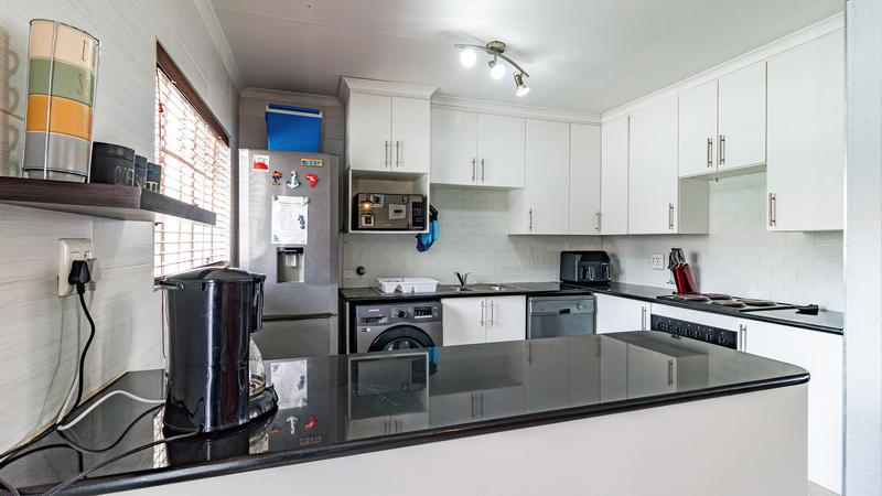 To Let 2 Bedroom Property for Rent in Eden Glen Gauteng