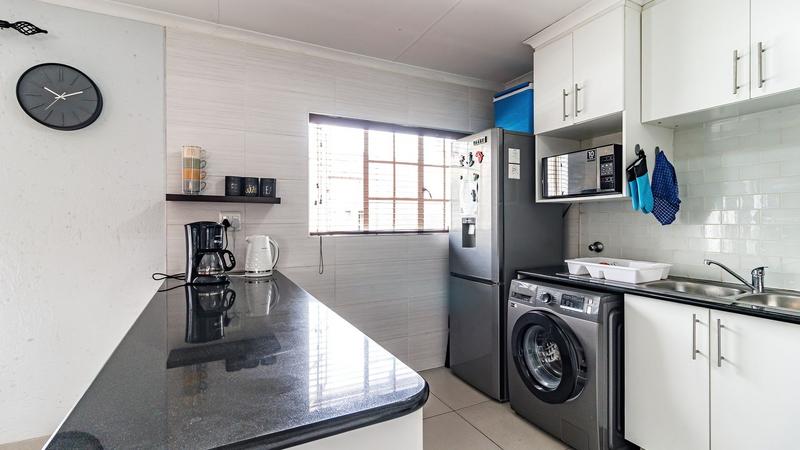 To Let 2 Bedroom Property for Rent in Eden Glen Gauteng