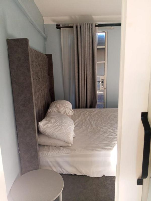 To Let 1 Bedroom Property for Rent in Sandown Gauteng