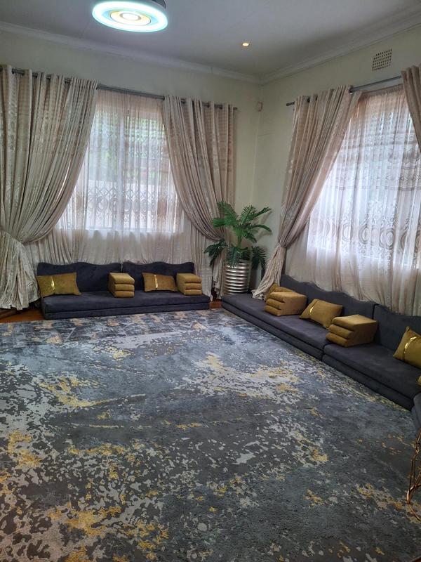 To Let 3 Bedroom Property for Rent in Greenside Gauteng