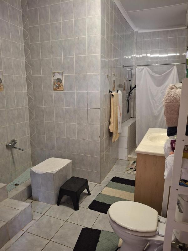 To Let 3 Bedroom Property for Rent in Greenside Gauteng