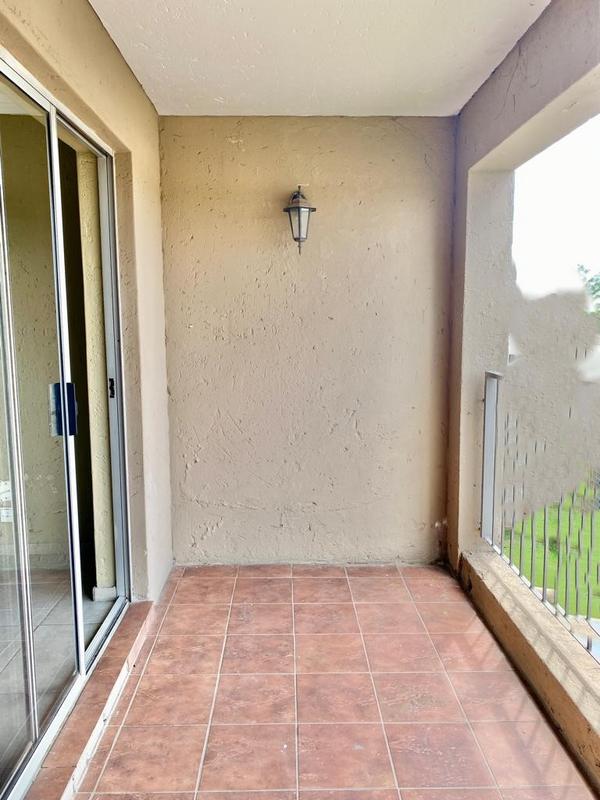 To Let 2 Bedroom Property for Rent in Sonneveld Gauteng