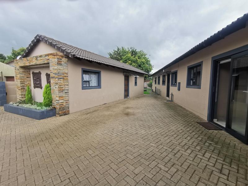 3 Bedroom Property for Sale in Golf Park Gauteng