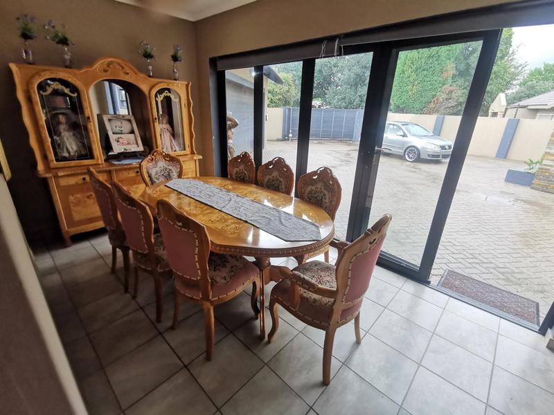 3 Bedroom Property for Sale in Golf Park Gauteng