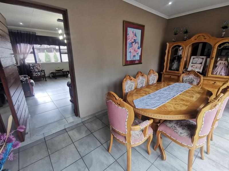3 Bedroom Property for Sale in Golf Park Gauteng