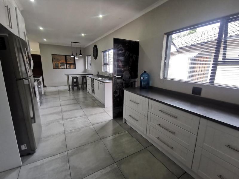 3 Bedroom Property for Sale in Golf Park Gauteng