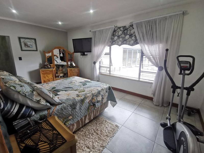 3 Bedroom Property for Sale in Golf Park Gauteng