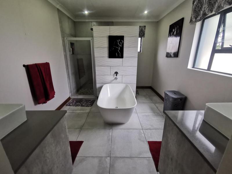 3 Bedroom Property for Sale in Golf Park Gauteng
