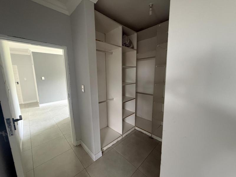 To Let 4 Bedroom Property for Rent in Summerfields Estate Gauteng