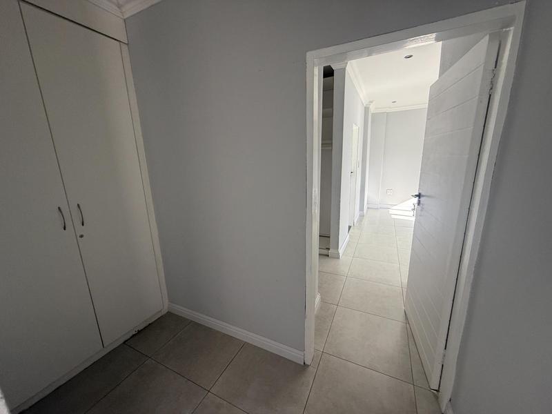 To Let 4 Bedroom Property for Rent in Summerfields Estate Gauteng