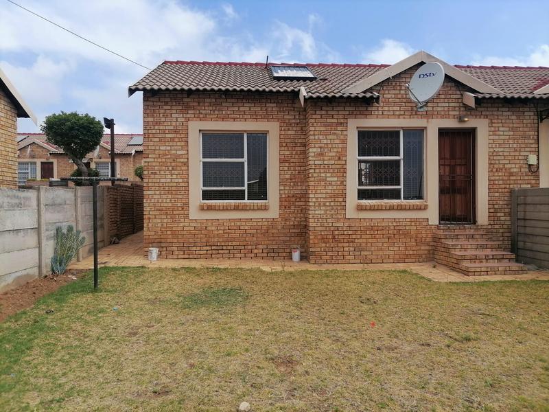 2 Bedroom Property for Sale in Olievenhoutbosch Gauteng