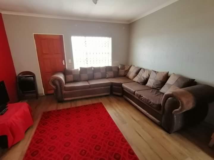 2 Bedroom Property for Sale in Olievenhoutbosch Gauteng