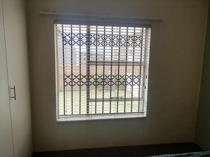 2 Bedroom Property for Sale in Olievenhoutbosch Gauteng